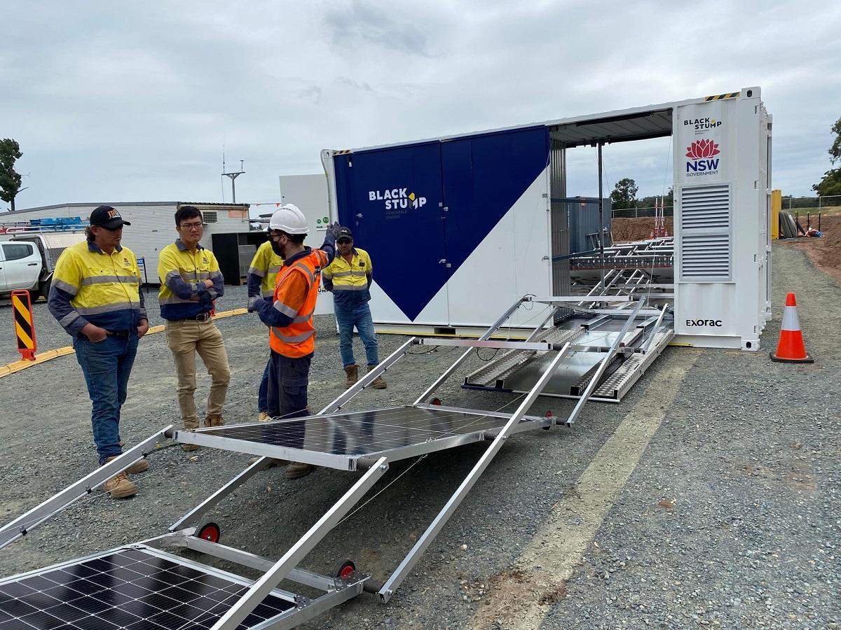 Image of people using Solarator Foldout 50