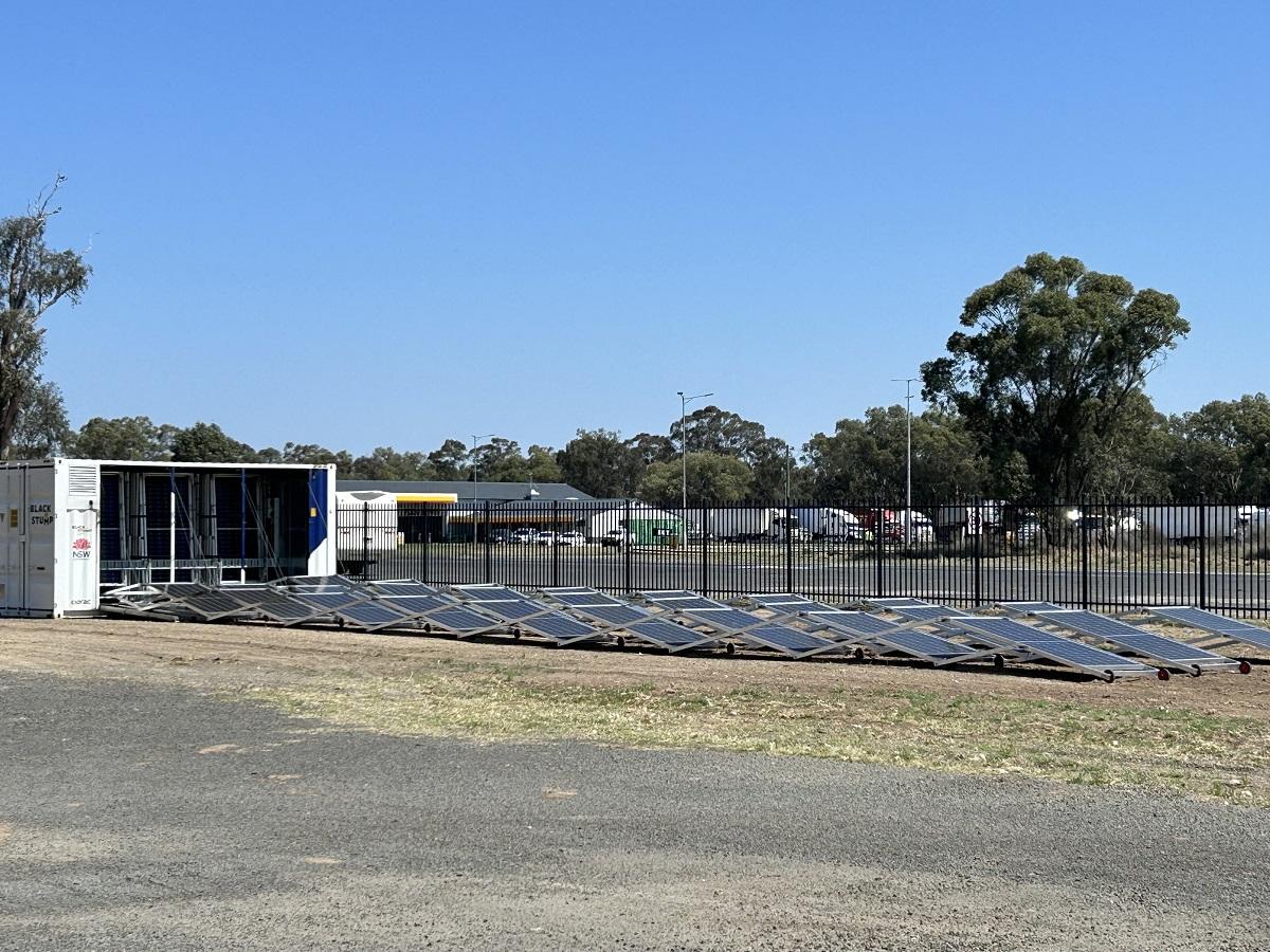 Image of Solarator Foldout 50 fully deployed